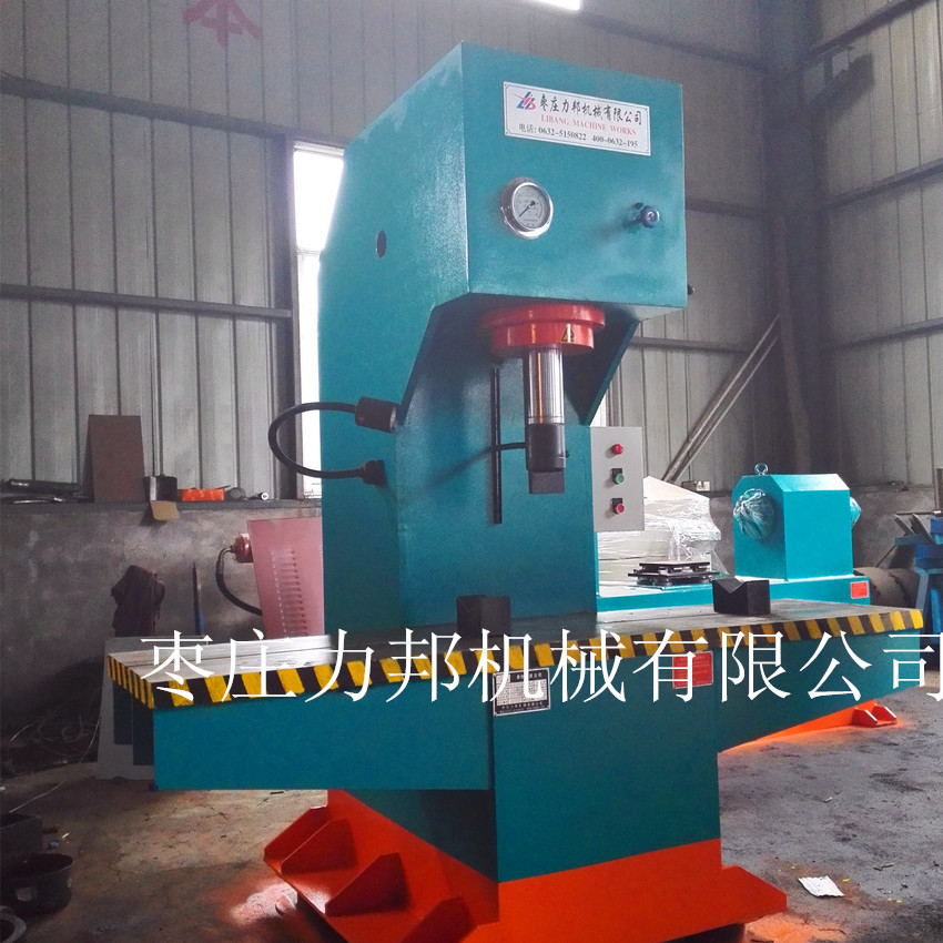 枣庄撸撸网站视频机械校直机实物正面展示